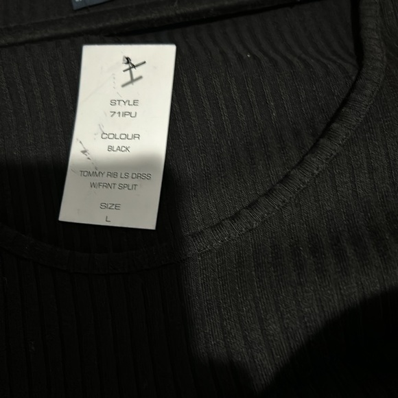 French Connection - Picture 8 of 8